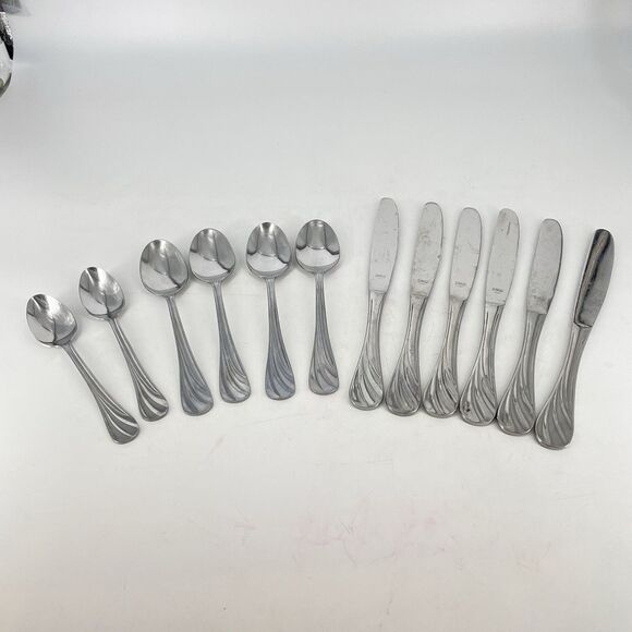 Lot of 12 Libbey Serenade Stainless Flatware Silverware World Tableware - Picture 1 of 6